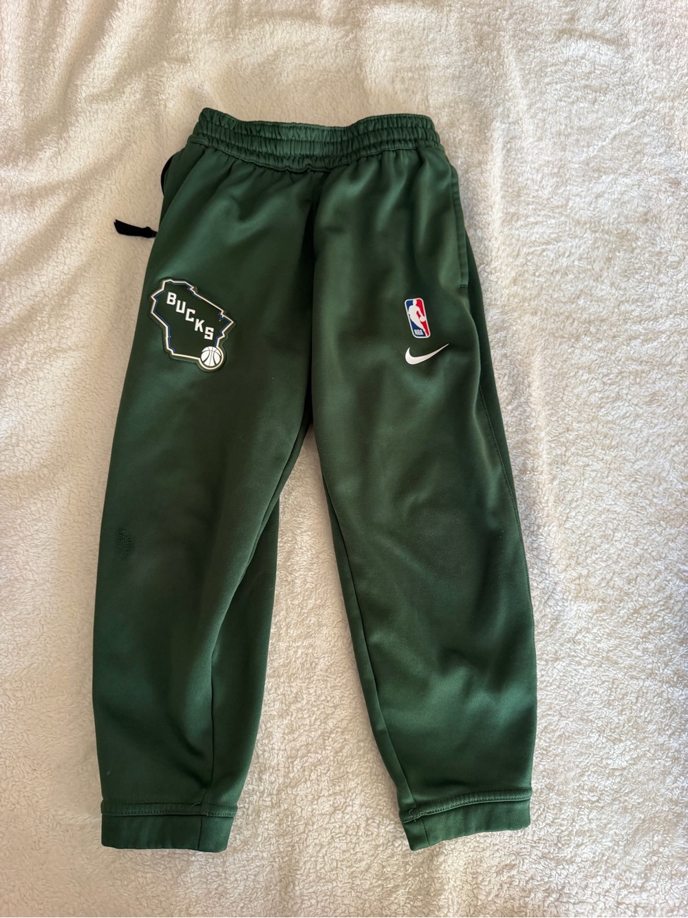 Nike Kids Green Milwaukee Bucks Sweatpants with Team Logos